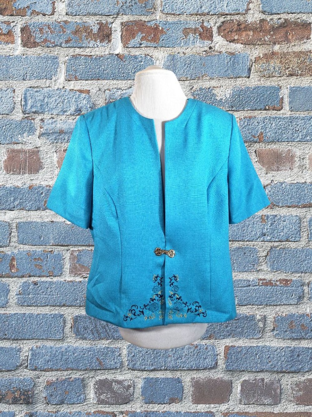 Koret Blue Short Blazer Hooks in Front Size 14 Short Sleeves Lightweight